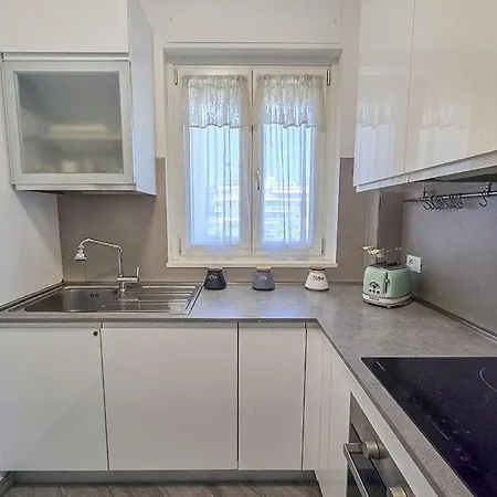 Ampio Trilocale Adriatico Vicino Al Mare Con Posto Apartamento