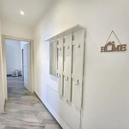 Ampio Trilocale Adriatico Vicino Al Mare Con Posto Apartment