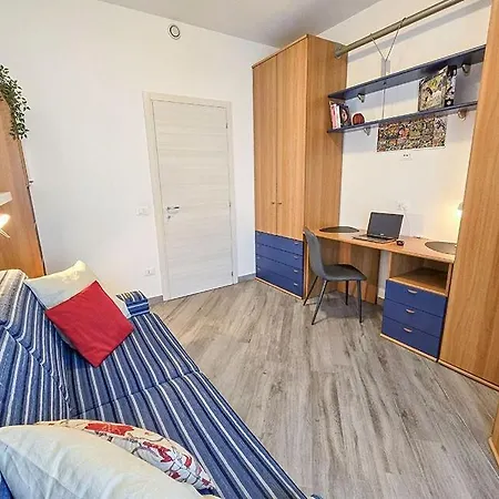 Daire Ampio Trilocale Adriatico Vicino Al Mare Con Posto