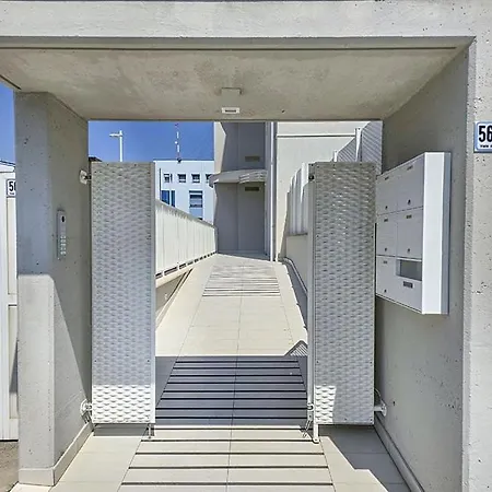Ampio Trilocale Adriatico Vicino Al Mare Con Posto *
